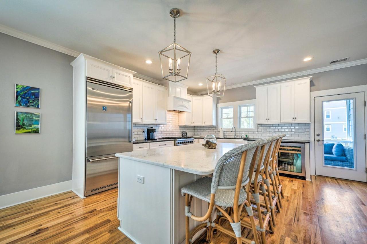 Bright Coastal Abode With Porch And Beach Access! Carolina Beach Eksteriør bilde