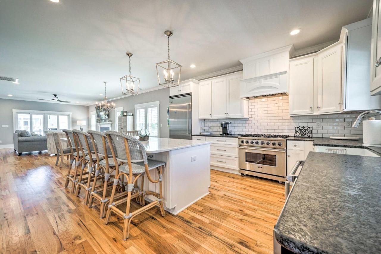 Bright Coastal Abode With Porch And Beach Access! Carolina Beach Eksteriør bilde