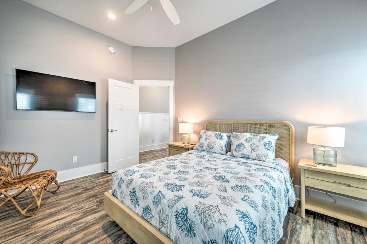 Bright Coastal Abode With Porch And Beach Access! Carolina Beach Eksteriør bilde