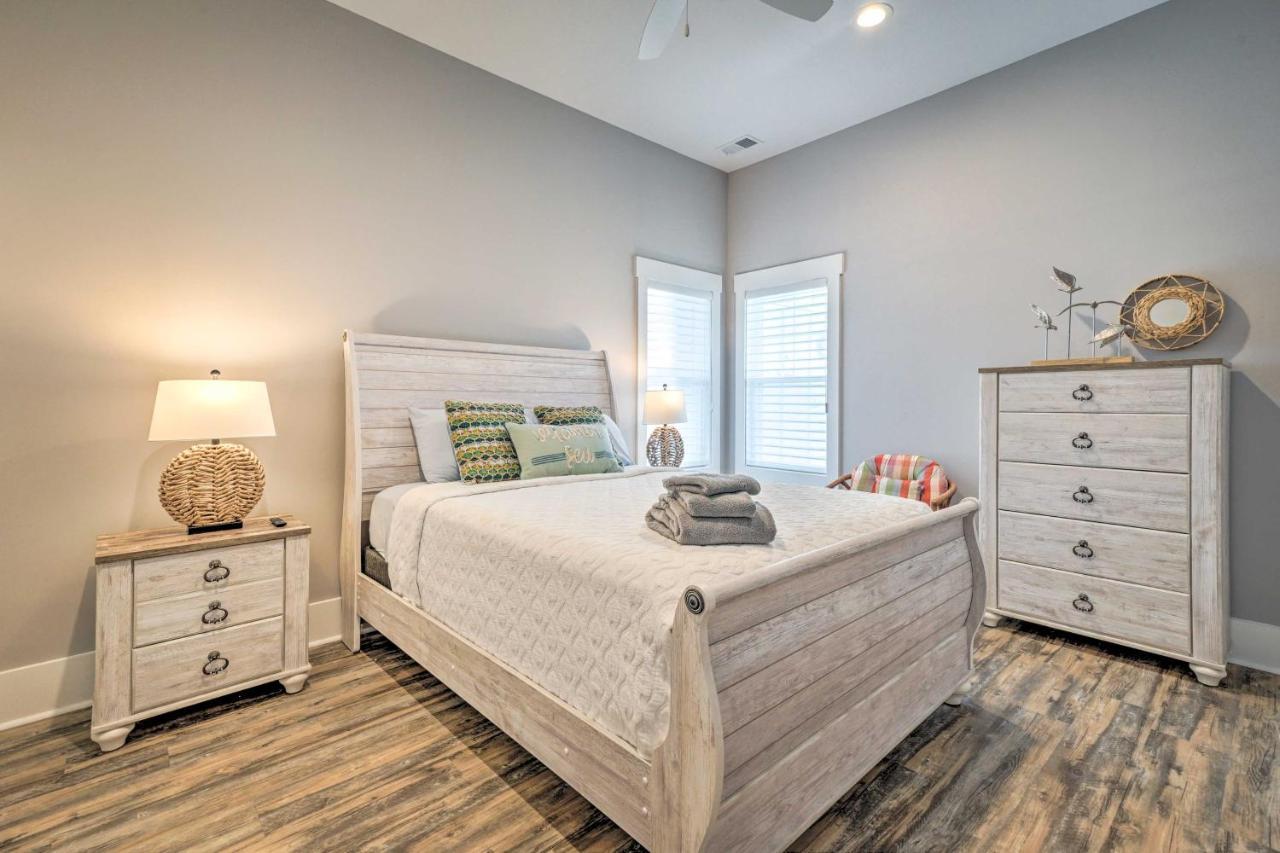 Bright Coastal Abode With Porch And Beach Access! Carolina Beach Eksteriør bilde