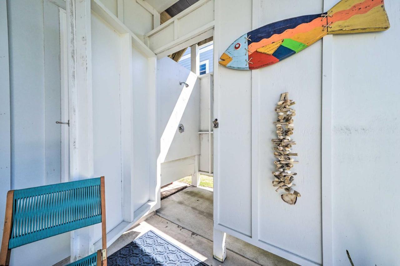 Bright Coastal Abode With Porch And Beach Access! Carolina Beach Eksteriør bilde